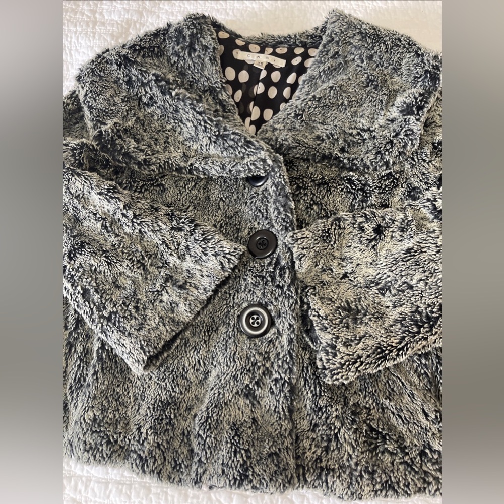 CABI #626 Chinchilly Gray  Faux Fur  Cropped Jacket  Size XS
